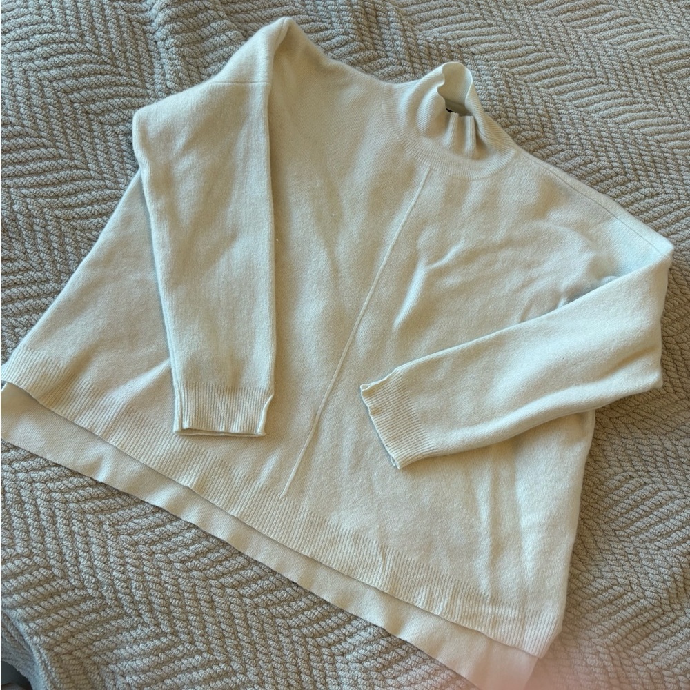 Pietro Brunelli Soft Cream Turtleneck Sweater